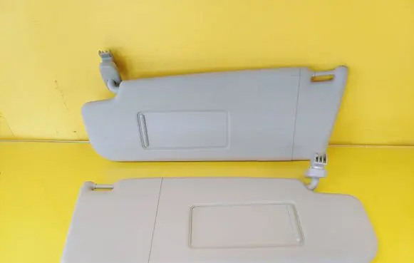 Volkswagen Polo IV 9N3 Sun visor