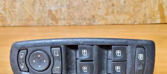 Renault Megane III Electric window control switch 809610006r