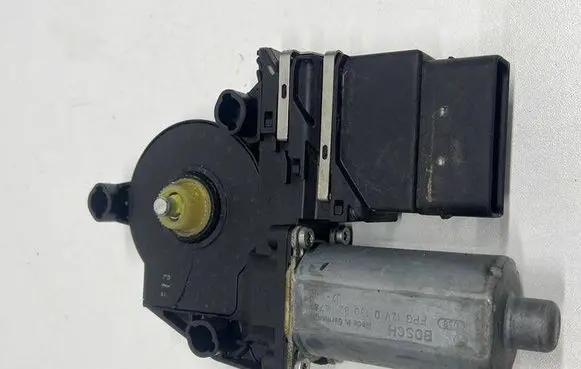 Volkswagen Eos Rear door window regulator motor 1Q0959703A EQ38028151A