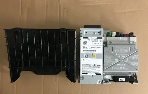 Audi e-tron Radio/CD/DVD/GPS head unit 4KE035063B