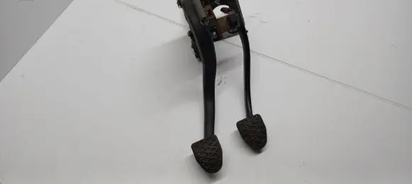 BMW 3 E46 Brake pedal 35112229128