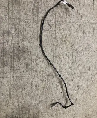 Land Rover Evoque I Fuel line pipe GJ325J283AA