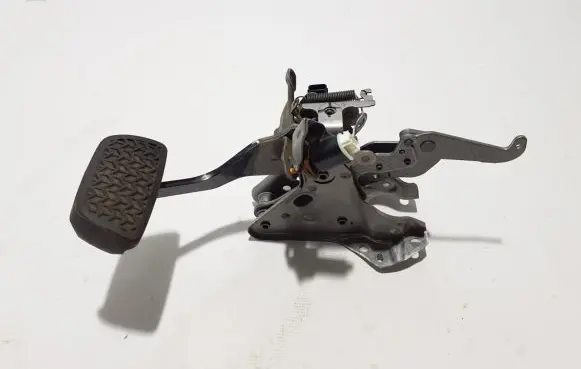 Toyota RAV 4 (XA50) Brake pedal 4711042300