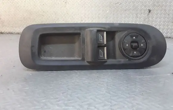 Ford Mondeo MK IV Electric window control switch 7S7T14A132CB