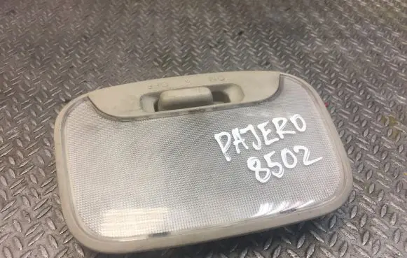 Mitsubishi Pajero Front seat light