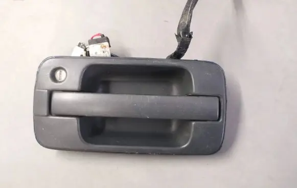 Isuzu Trooper Front door exterior handle