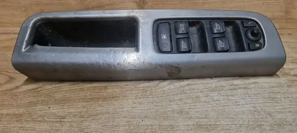 Volvo V50 Electric window control switch 30710787