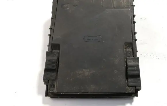 Audi A3 S3 8P Fuse box cover 1K0937132F