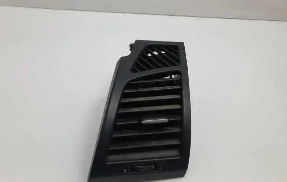 BMW 1 E81 E87 Dashboard side air vent grill/cover trim 7059187 64227059187