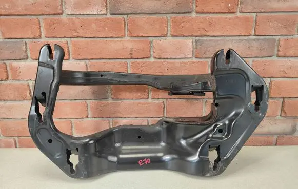 BMW X5 E70 Gearbox mounting bracket 6791859