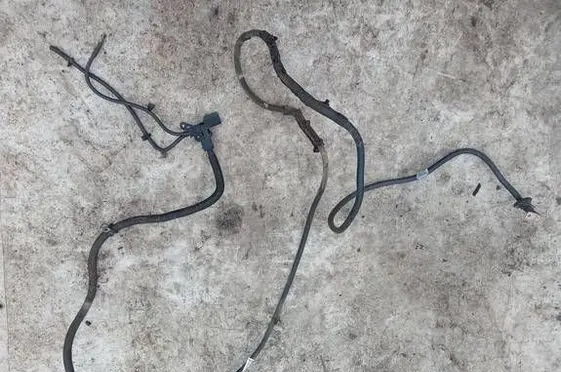 Positive cable (battery)