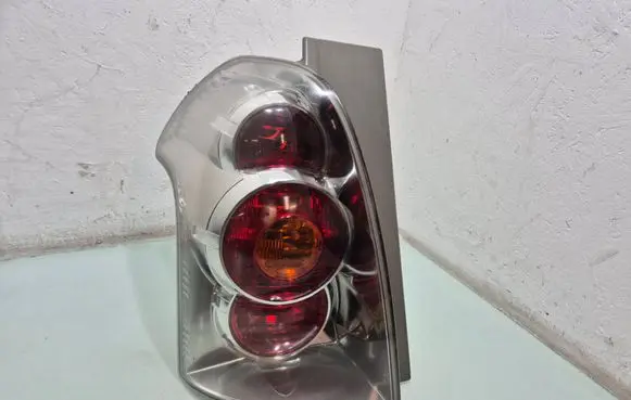 Rear/tail lights