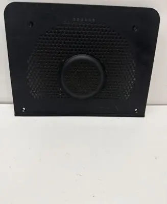 BMW 5 E60 E61 Subwoofer grill/trim 4913631822