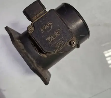 Nissan Primera Mass air flow meter 228802J200 6611 AFH7014