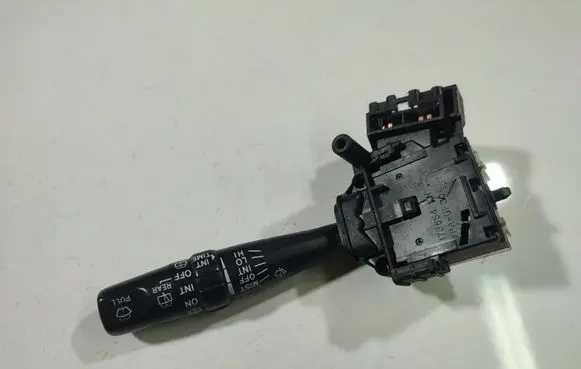 Toyota Avensis Verso Wiper control stalk 173654LH