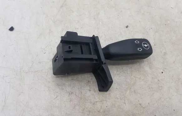 BMW 5 E60 E61 Other switches/knobs/shifts 8373901