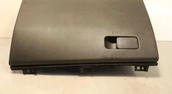 Hyundai i30 Glove box