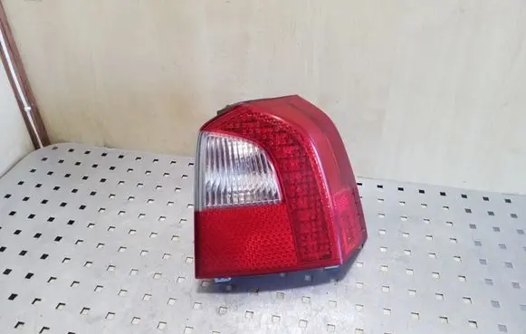 Volvo V70 Rear/tail lights 30698984 2VA00943102