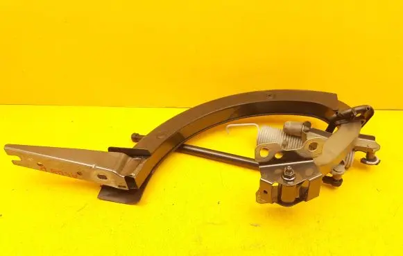 Audi A4 S4 B9 Tailgate/trunk/boot hinge 8W5827306A