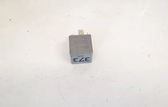Audi A4 S4 B5 8D Other relay 8d0951253a v23134-b52-x301