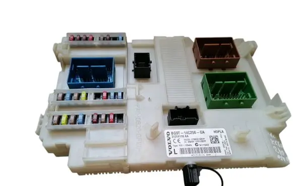 Volvo XC60 Fuse module BG9T14C256GA 31314116 31314116AA