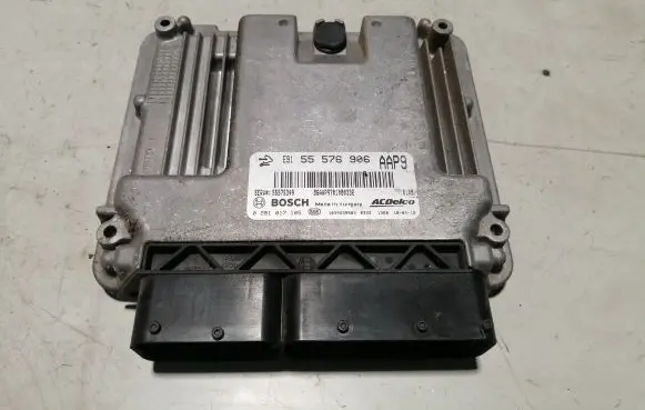 Opel Insignia A Engine control unit/module 55576906 0281017105 55575349
