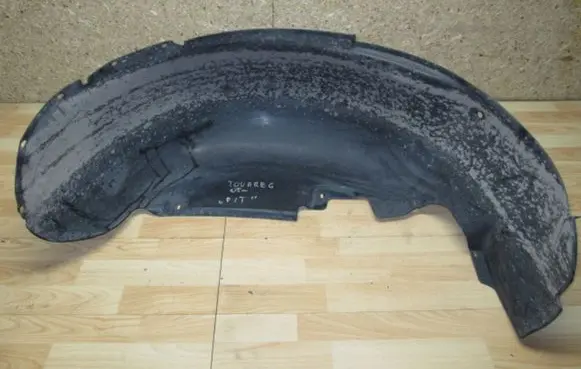 Volkswagen Touareg III Rear arch fender liner splash guards 1K0805973C