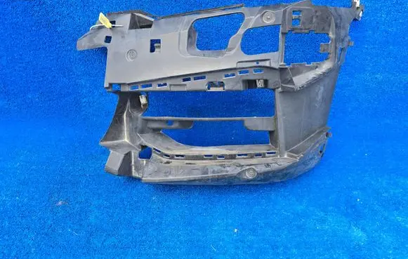 BMW 5 G30 G31 G38 Front bumper corner part panel trim 8064967