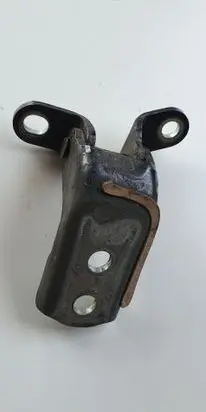 Toyota Avensis T250 Front door upper hinge