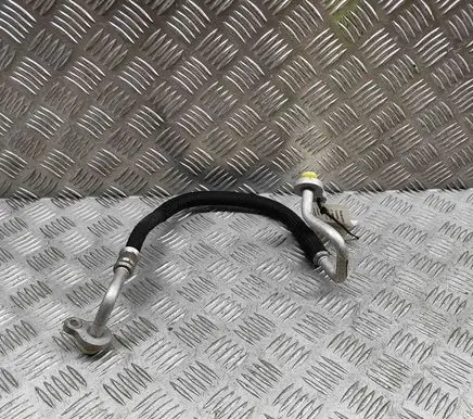 Volvo XC90 Air conditioning (A/C) pipe/hose 31369392