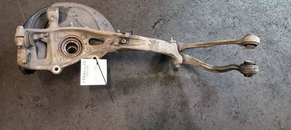 Audi Q7 4M Front wheel hub spindle knuckle 4M0407560