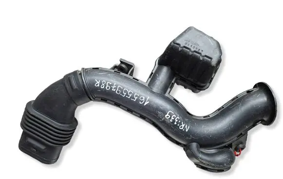 Renault Twingo III Air intake duct part S27635339 165559798R