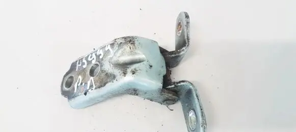 KIA Carens II Front door upper hinge