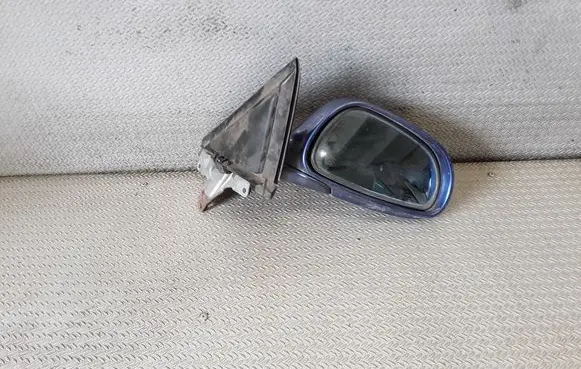 Mazda 626 Front door electric wing mirror E13010519