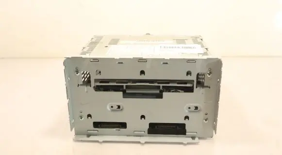 Chevrolet Aveo Radio/GPS head unit trim 
