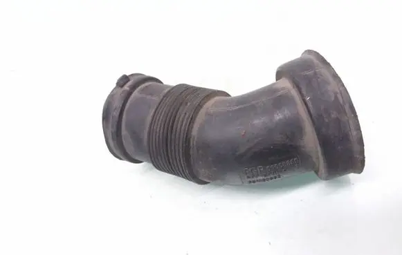 Opel Astra H Air intake duct part 55558369