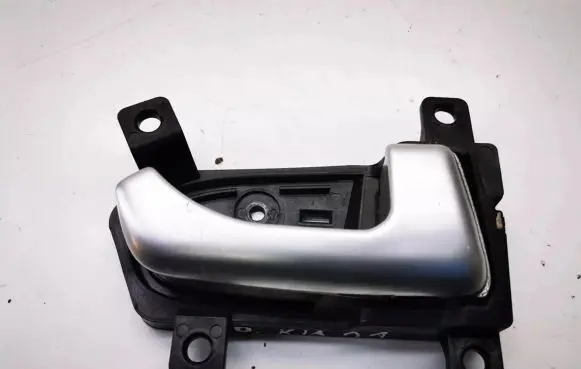 KIA Sportage Rear door interior handle 826203U000