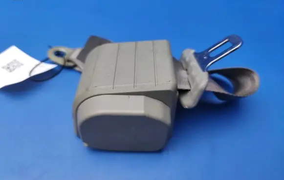 Jaguar XJS Rear seatbelt BEC8235 BEC8235LDY FLD3145