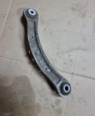 Volkswagen Touareg I Rear upper control arm/wishbone 7L0505375A