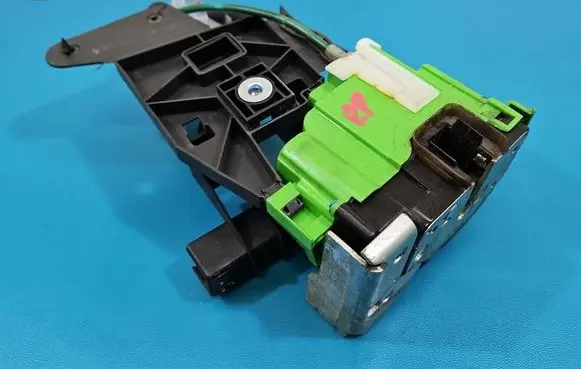 Alfa Romeo Giulietta Front door lock IMPRK1569896