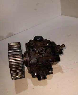 Opel Vectra C Fuel injection high pressure pump 0445010155 0055206680