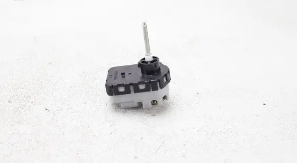 Toyota RAV 4 (XA40) Headlight level adjustment motor 