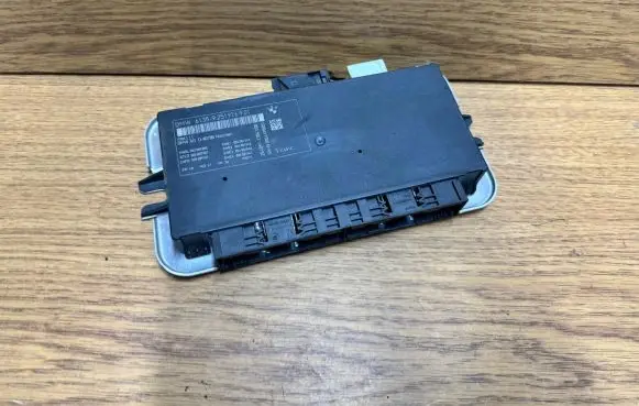 BMW 5 F10 F11 Light module LCM 9251976 002000000 000500020003
