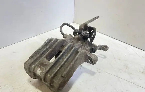 Volkswagen Golf Plus Rear brake caliper
