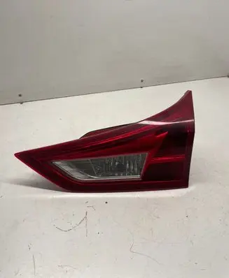 Toyota Auris E180 Tailgate rear/tail lights 05180238