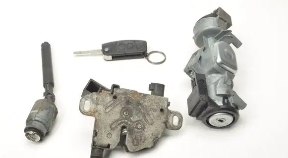 Ford Focus C-MAX Ignition lock 3M5116700AB