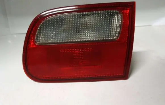 Honda Civic Tailgate rear/tail lights 0431124