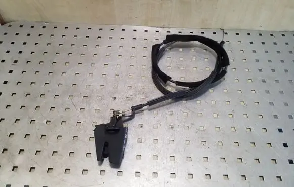 Loading door lock
