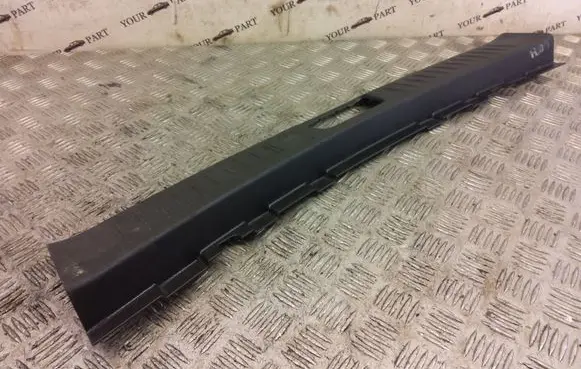 Chevrolet Captiva Trunk/boot sill cover protection 