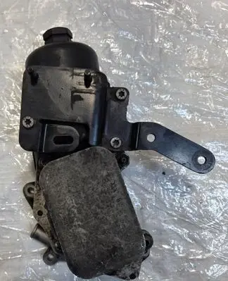 Ford Kuga II Oil filter mounting bracket 360440